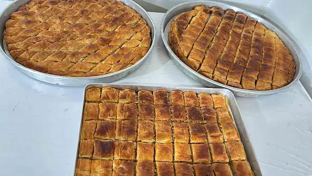Ağrı'da bayram öncesi evlerde baklava telaşı başladı