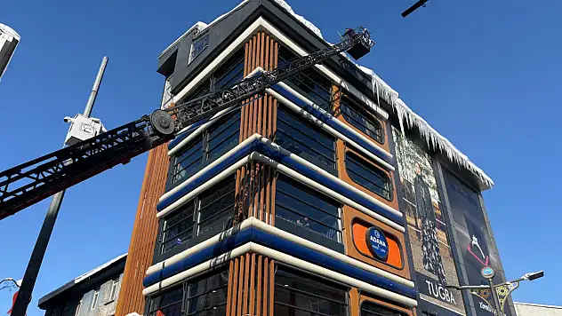 Ağrı'da buz tehlikesine karşı çalışma başlatıldı