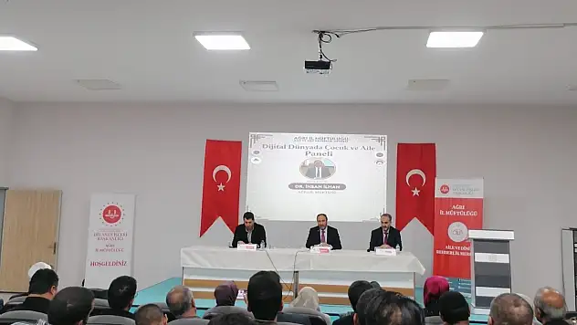 Ağrı'da 'Dijital Dünyada Çocuk ve Aile' paneli düzenlendi