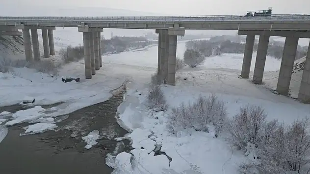 Ağrı'da dondurucu soğuklar etkisini sürdürüyor