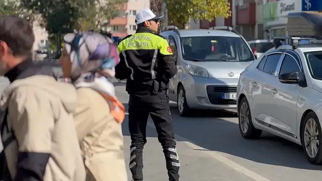 Ağrı'da emniyet ekipleri vatandaşın huzuru için sahada