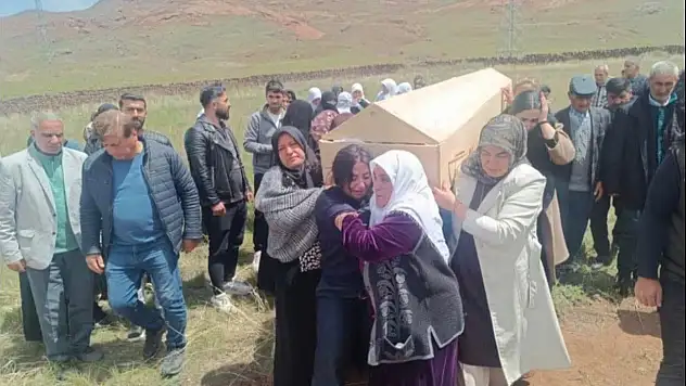 Ağrı'da eşine kurşun yağdıran adam her yerde aranıyor!
