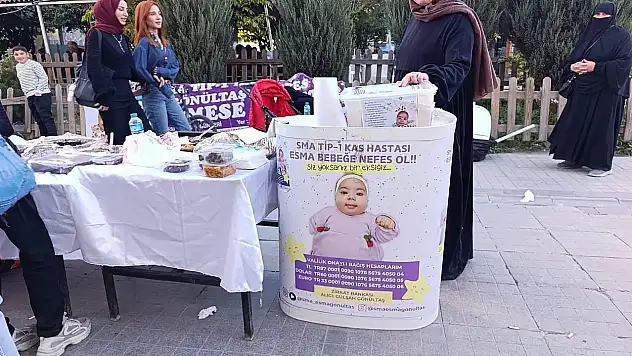 Ağrı'da Esma bebek için yardım kermesi düzenlendi