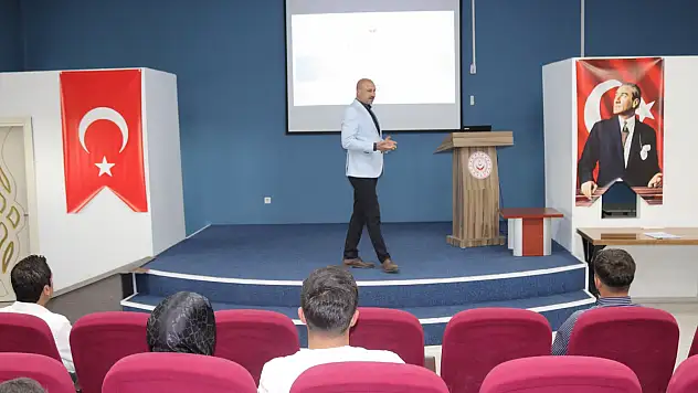 Ağrı'da evlilik öncesi bilinçlendirme eğitimi verildi
