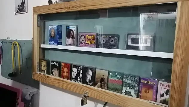 Ağrı'da Ferdi Tayfur nostaljisi canlı tutuluyor