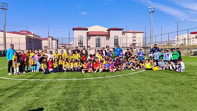 Ağrı'da futbolun şampiyonları belli oldu