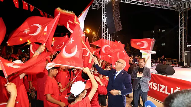 Ağrı'da genç sporcular 15 Temmuz için koştu