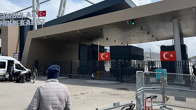 Ağrı'da günübirlikçiler ateşkesle birlikte yeniden sınırda