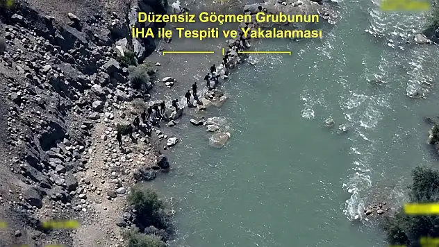 Ağrı'da İHA havalandı, kaçakçılar kaçamadı!