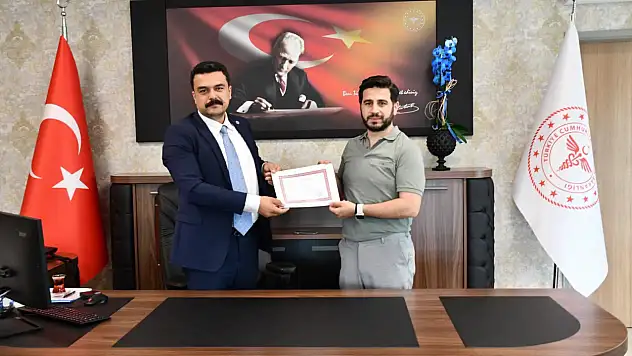 Ağrı'da ilk kez master eğitici unvanı alan sağlık personeli sertifikasını aldı