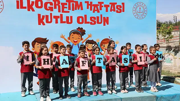 Ağrı'da İlköğretim Haftası neşe ile kutlandı