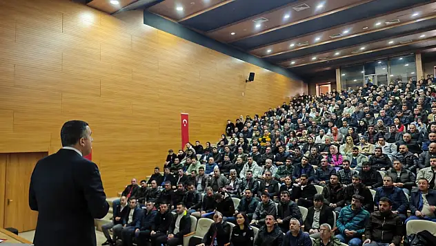 Ağrı'da KAAN programı ile 810 personele eğitim verildi