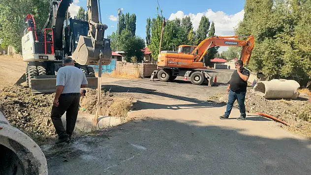 Ağrı'da kanalizasyon altyapısı yeni hatlarla güçlendiriliyor