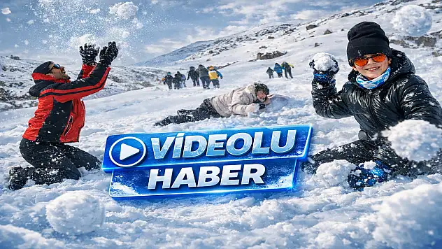 Ağrı'da kar topu coşkusu: Doğa severler beyaz ovayı şenlendirdi