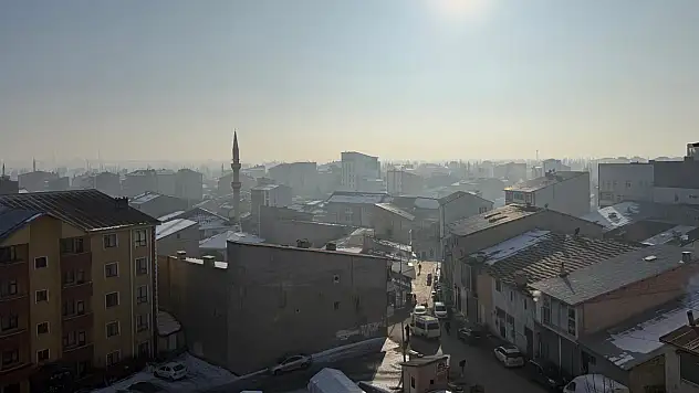 Ağrı'da keskin soğuk günlük hayatı etkilemeye devam ediyor