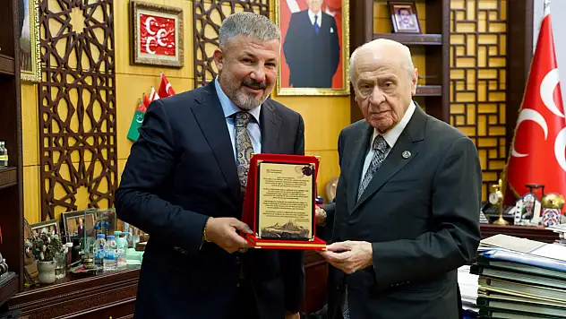 Ağrı'da ki kütüphaneye Devlet Bahçeli ismi verilecek