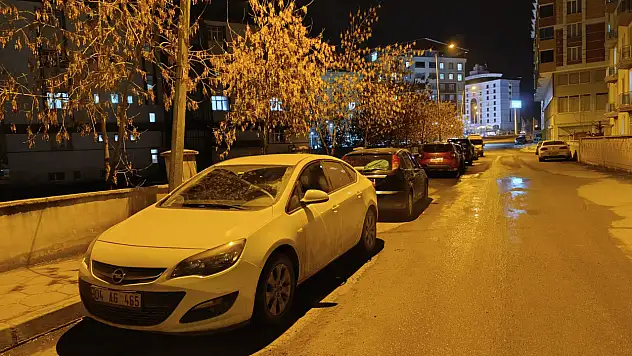Ağrı'da kışın ardından araçlarda brandalar kaldırıldı