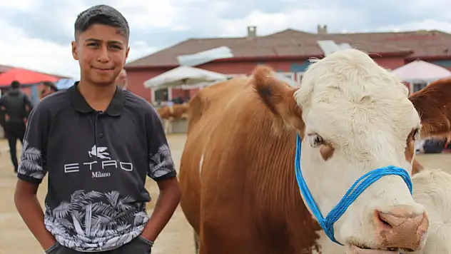 Ağrı kurban pazarında ikinci gün hareketliliği yaşandı