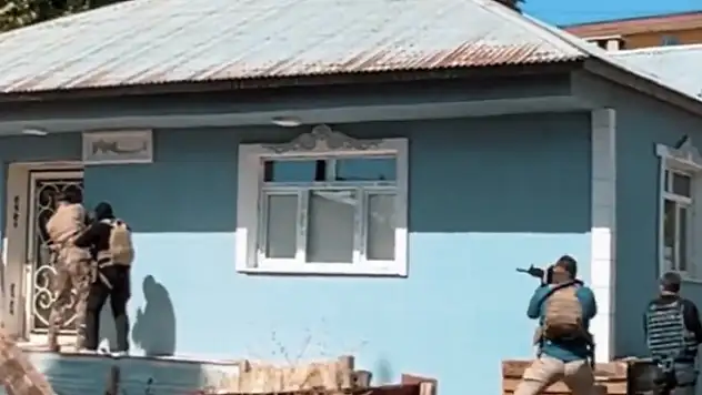 Ağrı'da nefes kesen operasyon: Aranan şahıs yakalandı