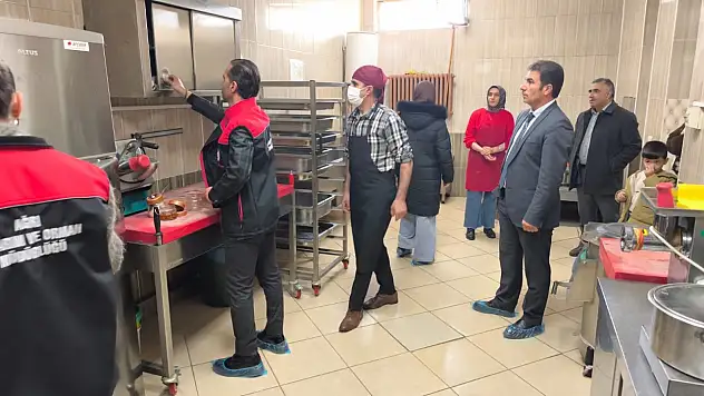 Ağrı'da öğrenci yurtları ve pansiyonlarda gıda denetimleri yapılıyor