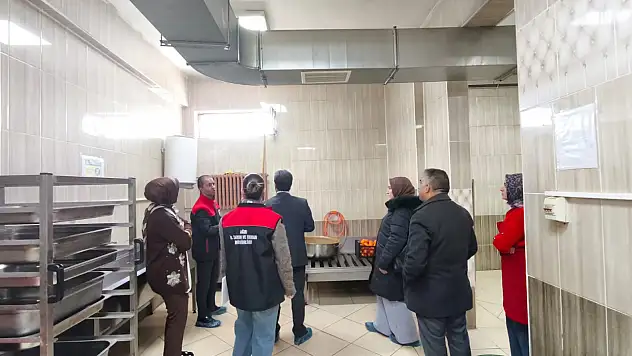 Ağrı'da öğrenci yurtları ve pansiyonlarda gıda denetimleri sürüyor