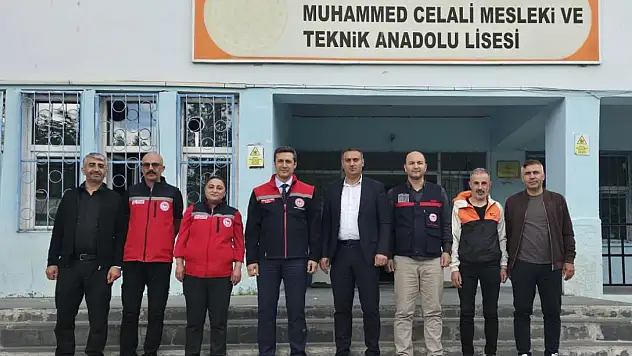 Ağrı'da öğrenciler kovan üretimiyle arıcılığı öğrenecek