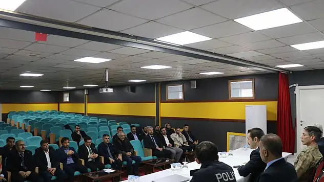 Ağrı'da öğretmenlere 3 boyutlu yazıcı eğitimi verildi