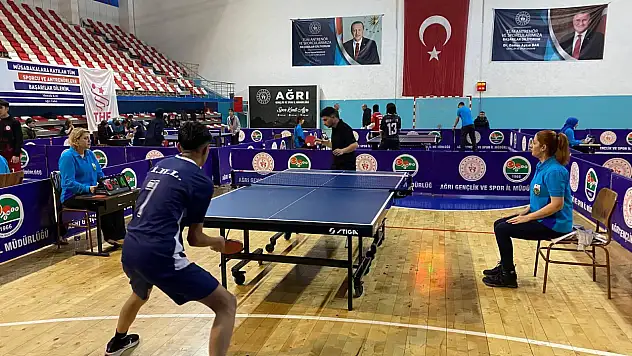 Ağrı'da raketler konuşuyor, dostluk kazanıyor