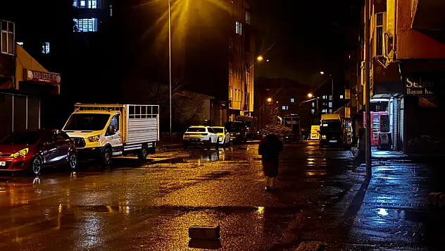 Ağrı'da sağanak etkisini gösterdi
