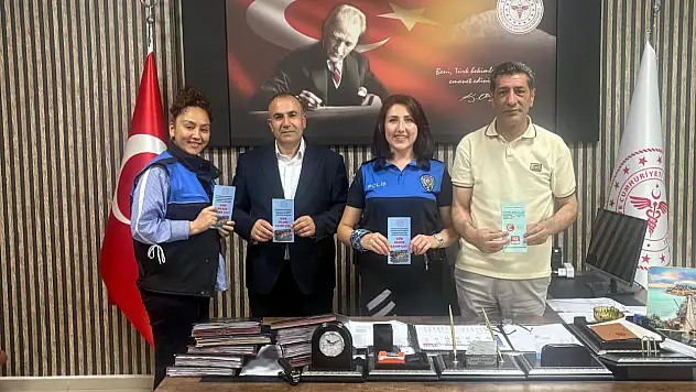 Ağrı'da sağlık çalışanları ve vatandaşlara Hayat 112 anlatıldı