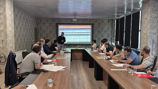 Ağrı'da sağlık yöneticilerine mali süreç eğitimi