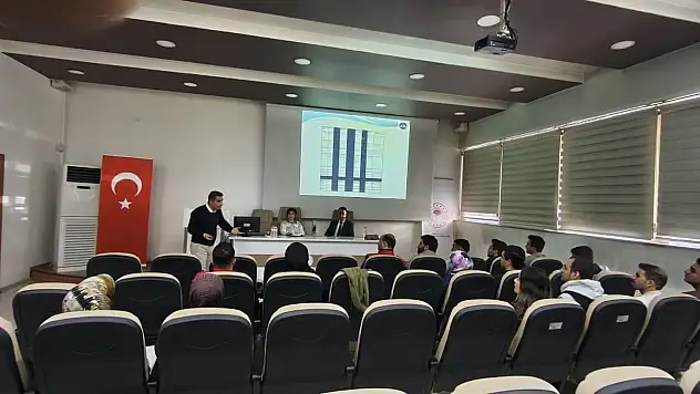 Ağrı'da şap hastalığına karşı eğitim verildi