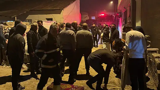 Ağrı'da sobadan çıkan yangın, vatandaşları tedirgin etti