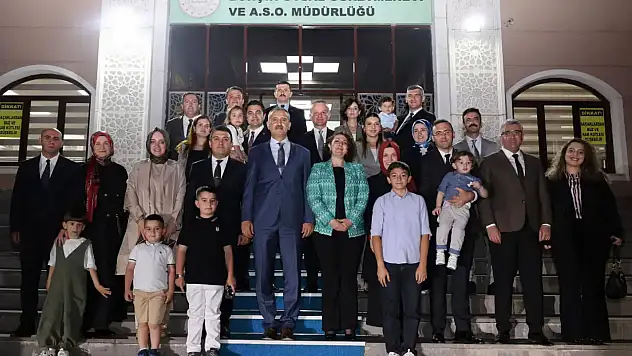 Ağrı'da vali yardımcıları ve Doğubayazıt Kaymakamı için veda programı düzenlendi