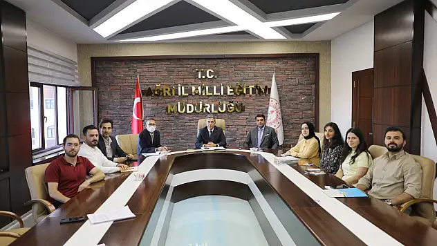 Ağrı'da yeni eğitim yılı için hazırlık masası kuruldu