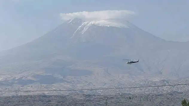 Ağrı Dağı eteklerinde TEİAŞ'tan helikopterli hat güvenliği