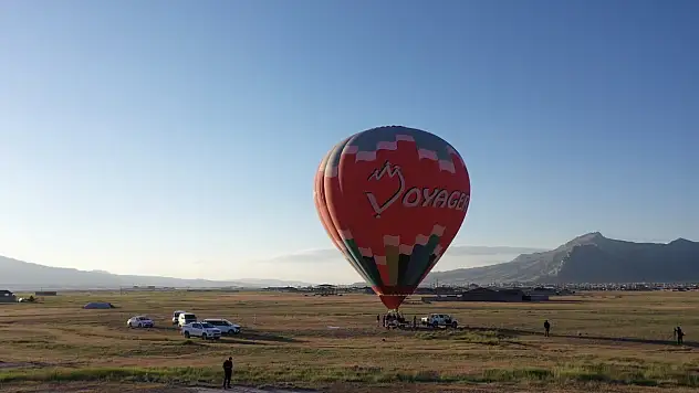 Ağrı Dağı'nda balon turizmi başlıyor: Doğubayazıt gökyüzünden keşfedilecek