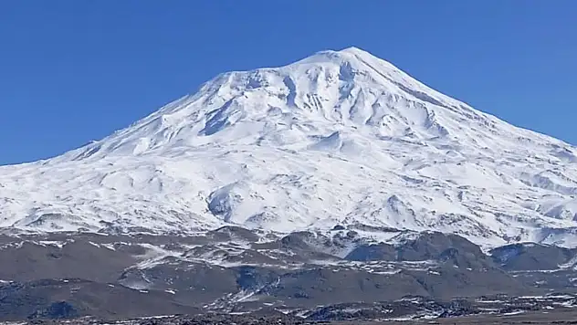 Ağrı Dağı'nın sırrı ne? Efsaneler, bilim ve gizem bir arada