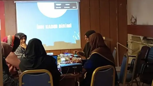 Ağrı'daki kadın STK'ları ilk kez ortak istişare masasında buluştu