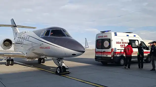 Ağrı'dan ambulans uçak 30 günlük bebek için havalandı