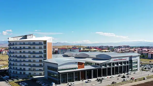 Ağrı Eğitim ve Araştırma Hastanesi'nde mesai dışı poliklinik hizmeti devam ediyor