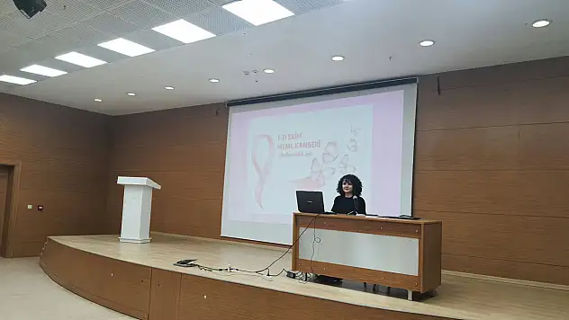 Ağrı Eğitim ve Araştırma Hastanesinde meme kanserine karşı erken teşhis eğitimi verildi
