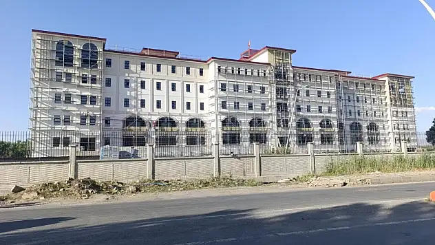 Ağrı Emniyet Müdürlüğü yeni hizmet binasında sona doğru
