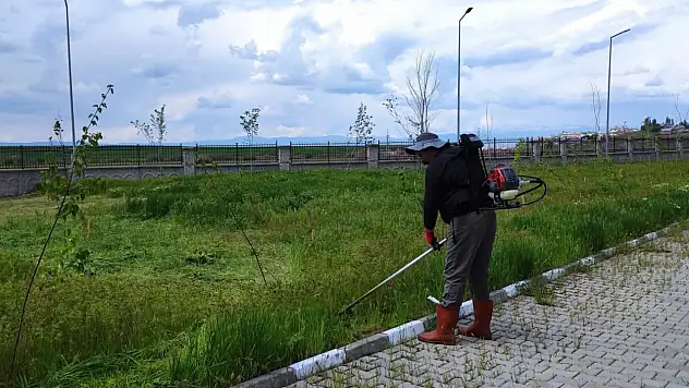 Ağrı Fizik Tedavi Hastanesi'nde çevre düzenleme çalışmaları tamamlandı