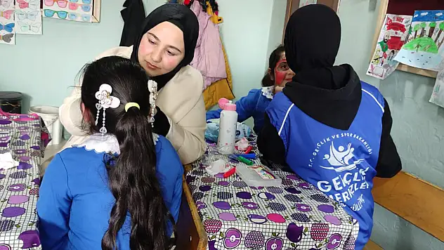 Ağrı Gençlik Merkezi'nden köy çocuklarıyla sıcacık buluşma