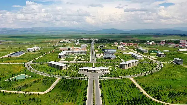 Ağrı İbrahim Çeçen Üniversitesi'nden Yeni Hazırlık Eğitimi Yönetmeliği Resmî Gazete'de Yayımlandı