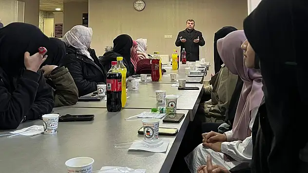 Ağrı İl Müftülüğü'nden uluslararası öğrencilere iftar buluşması
