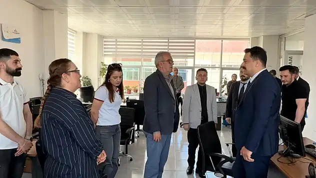 Ağrı İl Sağlık Müdürü Dr. Mehmet Acu Fizik Tedavi Hastanesini ziyaret etti