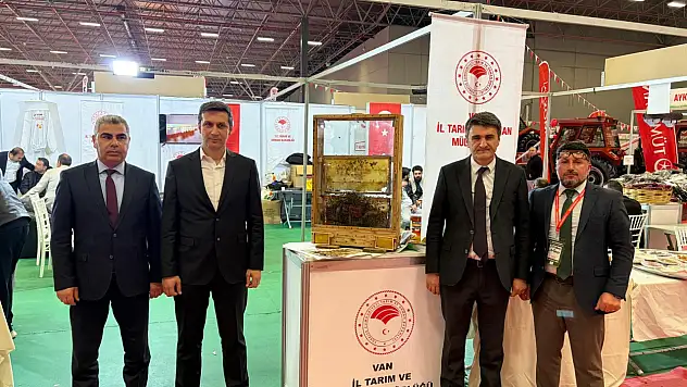 Ağrı İl Tarım ve Orman Müdürü Hüseyinoğlu Van fuarında sektörle buluştu