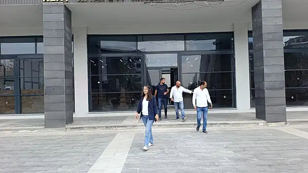 Ağrı Kent Kütüphanesi'nde hazırlıklar sona yaklaştı